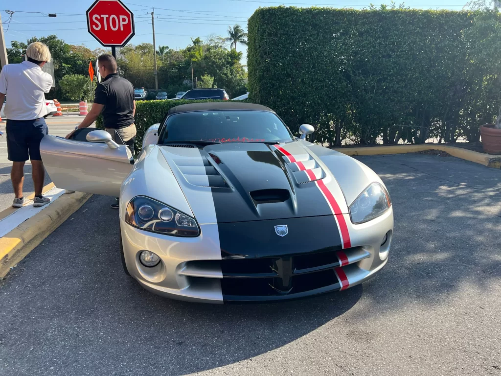 Enhancing Your Enhancing Your Mall Experience: The Convenience of Valet Parking