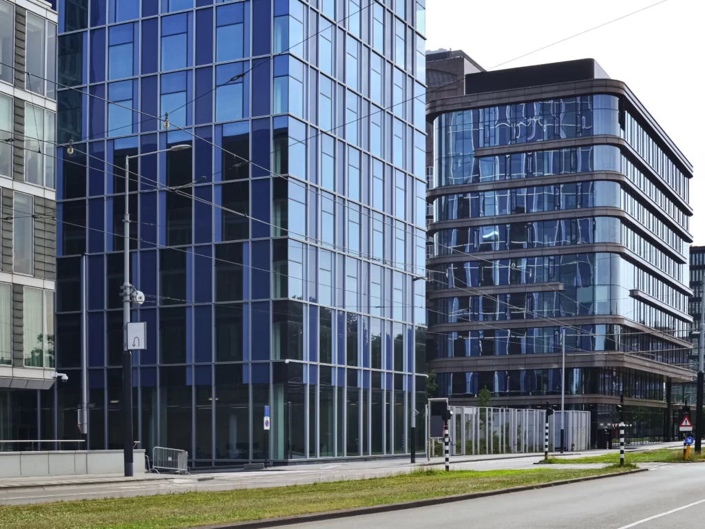 The Key to First-Class Business Experience: Valet Parking in Commercial Buildings